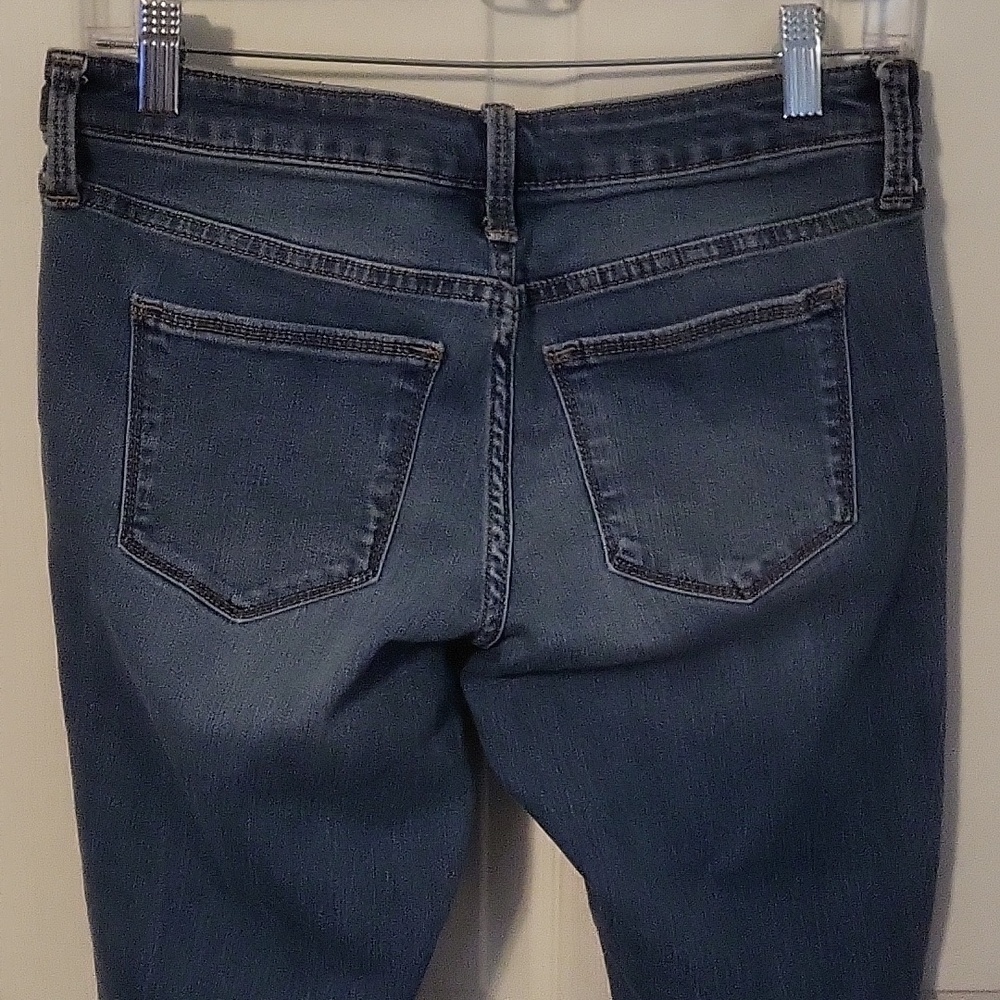 Universal Threads Mid-Rise Jeggings - Picture 7 of 10